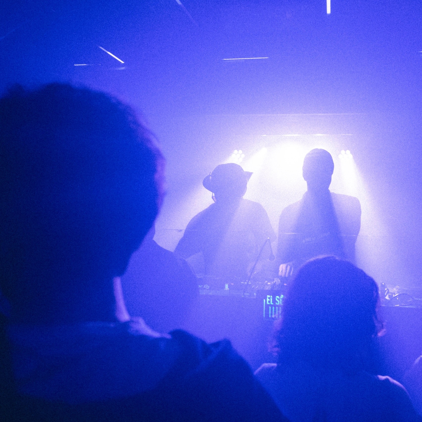 Blue-lit atmosphere of a PICAZZO live set